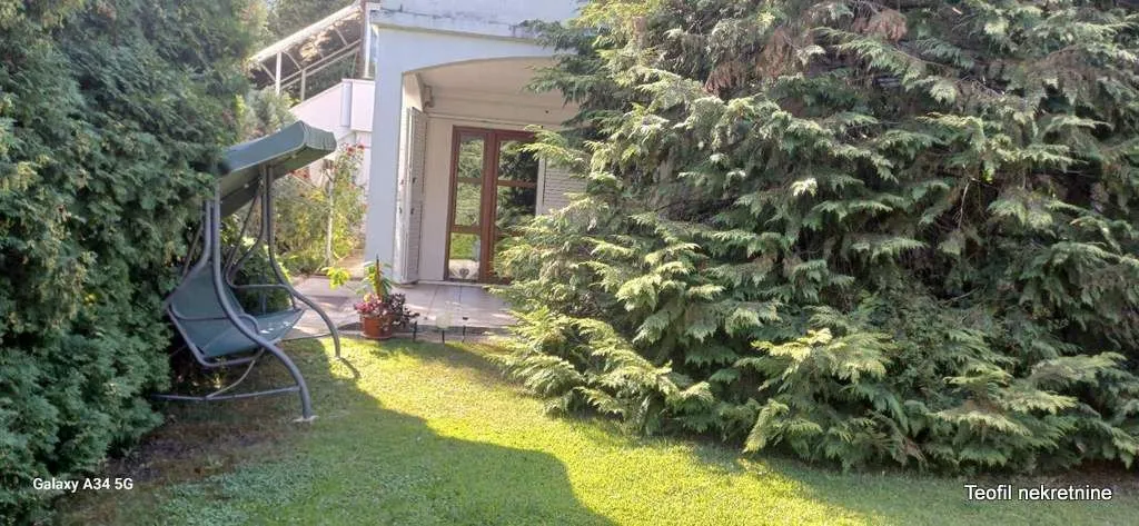 Izdavanje, kuća, 350m², Savski Venac, Beograd