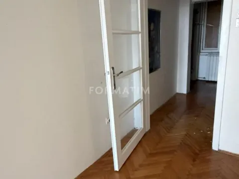 Rent, two bedroom apartment, 60m², Vračar Sve Podlokacije, Beograd - image 6