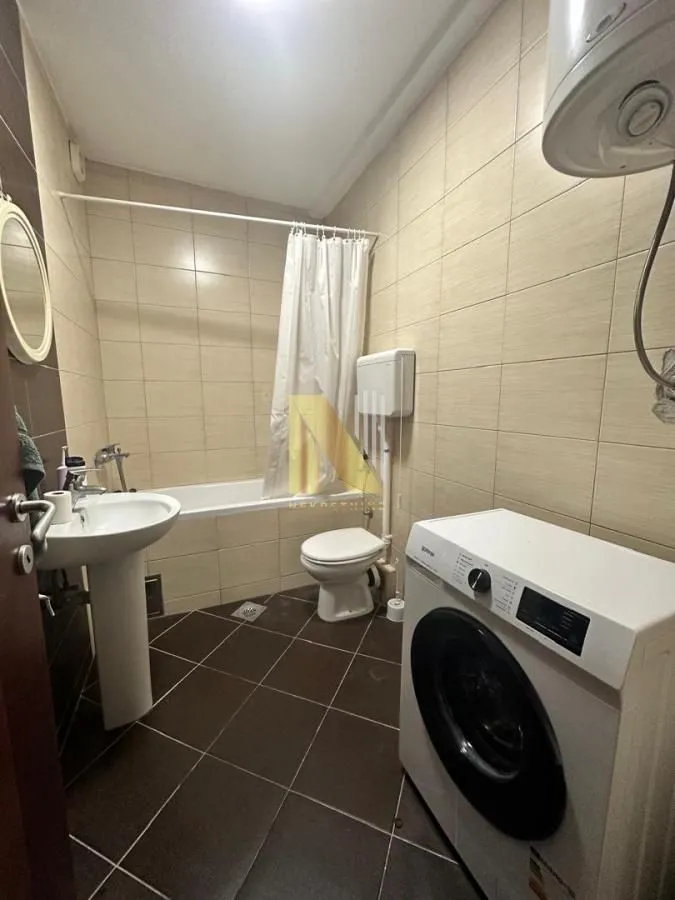 Izdavanje, dvosoban stan, 42m², Grbavica, Novi Sad Sve Podlokacije