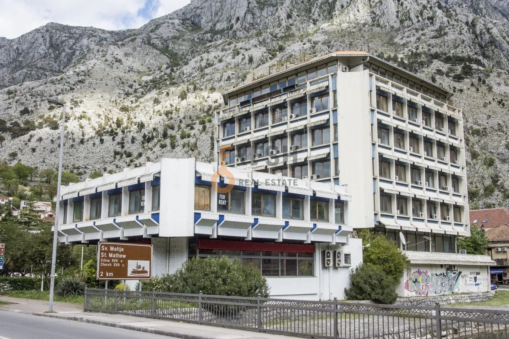 Prodaja, ugostiteljski objekat, 3800m², Kotor, Crna Gora