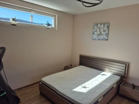 Rent, house, 157m², Tološi, Podgorica - image 4