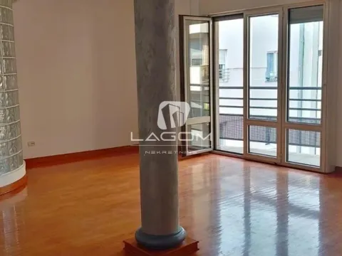 Izdavanje, stan, 203m², Vračar Hram, Vračar Sve Podlokacije