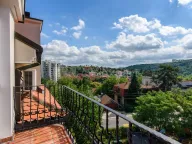 Izdavanje, četvorosoban stan, 250m², Savski Venac, Beograd - image 12