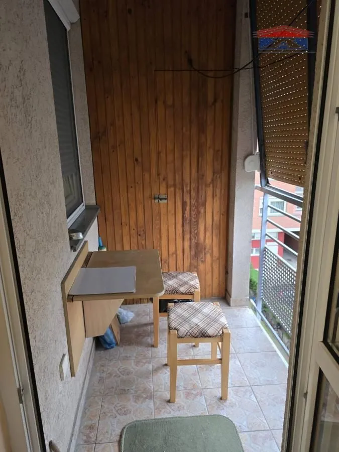 Izdavanje, dvosoban stan, 46m², Nova Detelinara, Novi Sad Sve Podlokacije