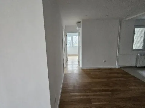Izdavanje, trosoban stan, 85m², Novi Beograd Blok 23, Novi Beograd Sve Podlokacije - image 16