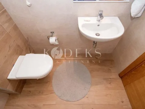 Izdavanje, jednosoban stan, 48m², Dalmatinska ulica, Podgorica - image 5