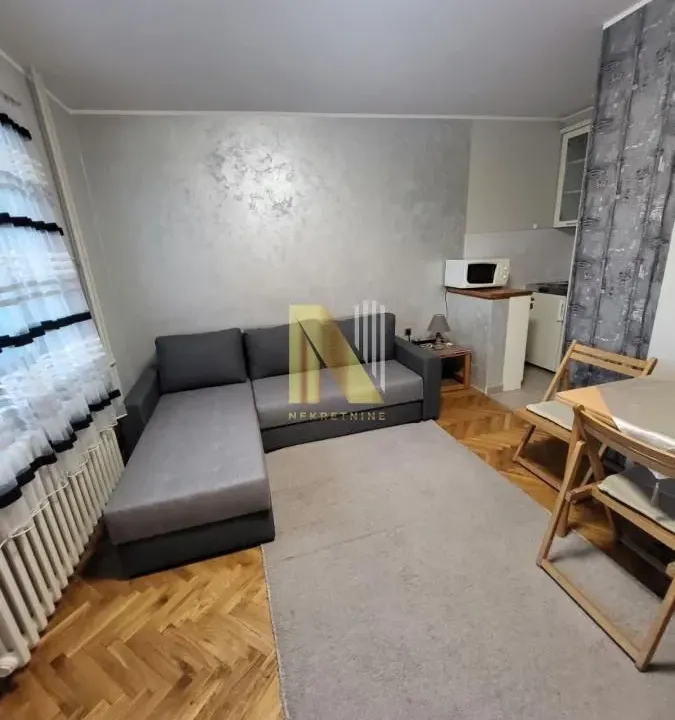 Izdavanje, jednosoban stan, 29m², Centar, Novi Sad