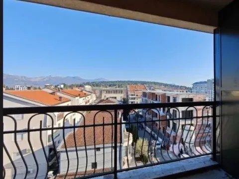 Prodaja, jednosoban stan, 36m², Momišići, Podgorica - image 2