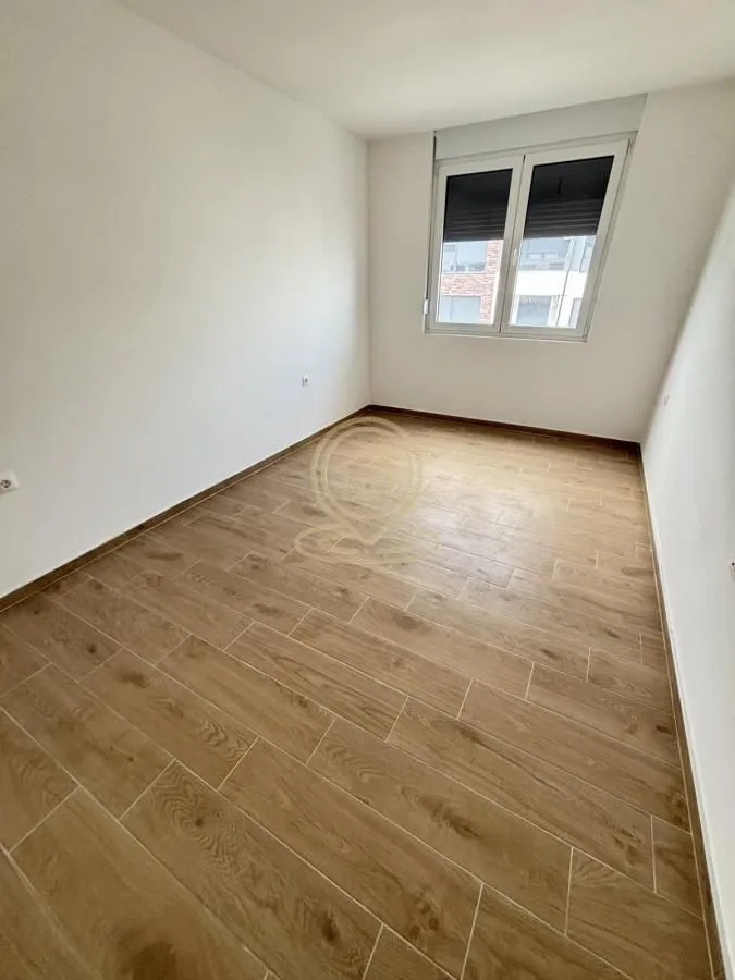 Prodaja, trosoban stan, 72m², Pantelej, Niš