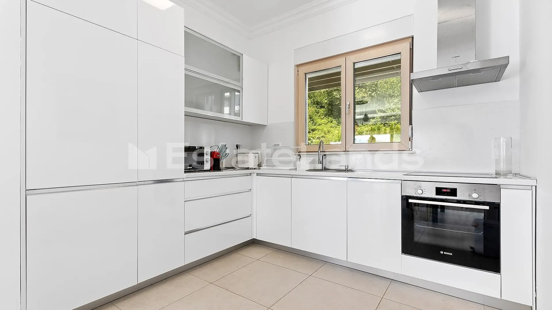 Izdavanje, kuća, 150m², Donja Lastva, Tivat