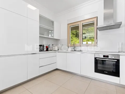 Izdavanje, kuća, 150m², Donja Lastva, Tivat - image 6