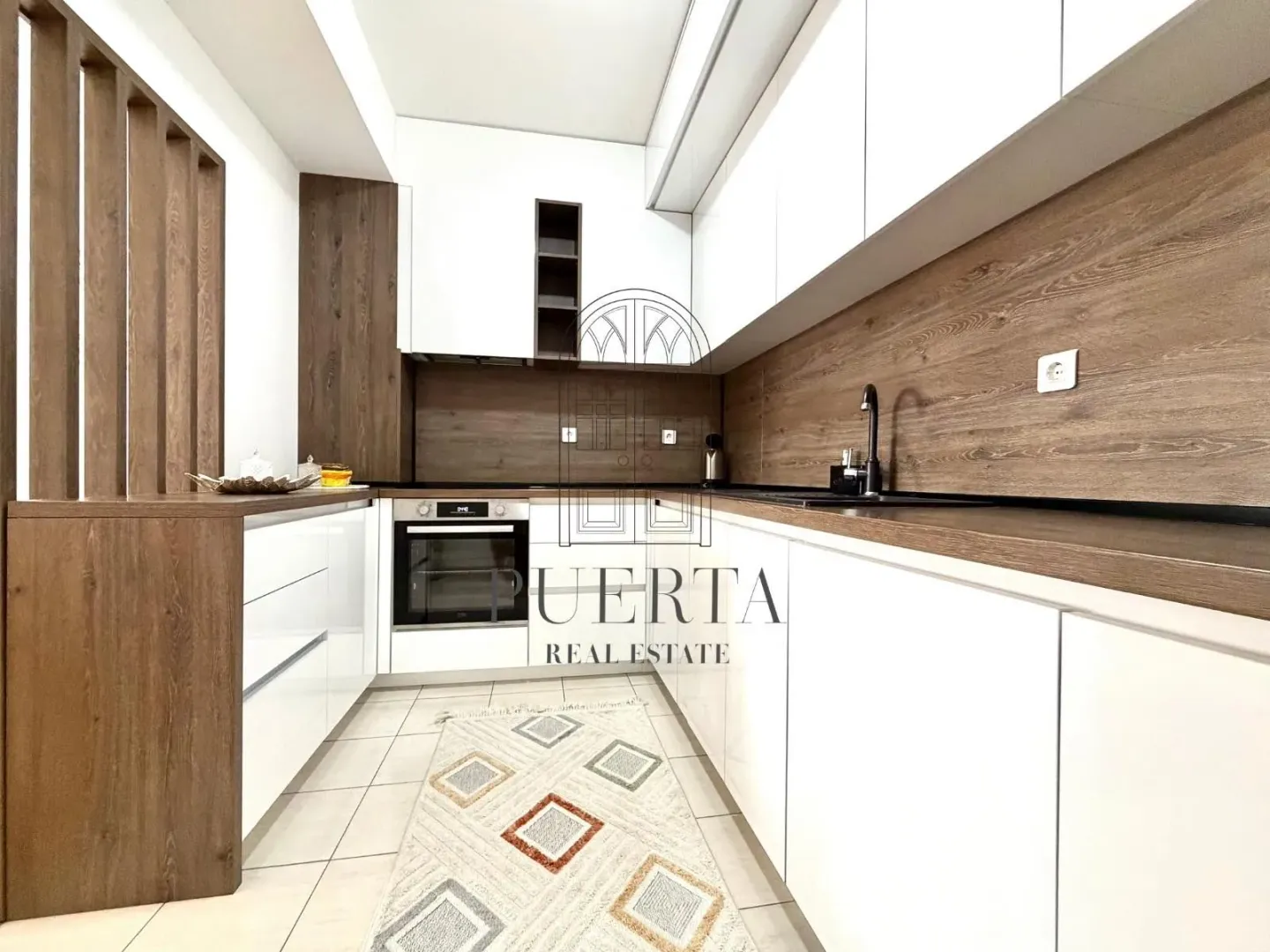 Rent, two bedroom apartment, 78m², City Kvart, Podgorica