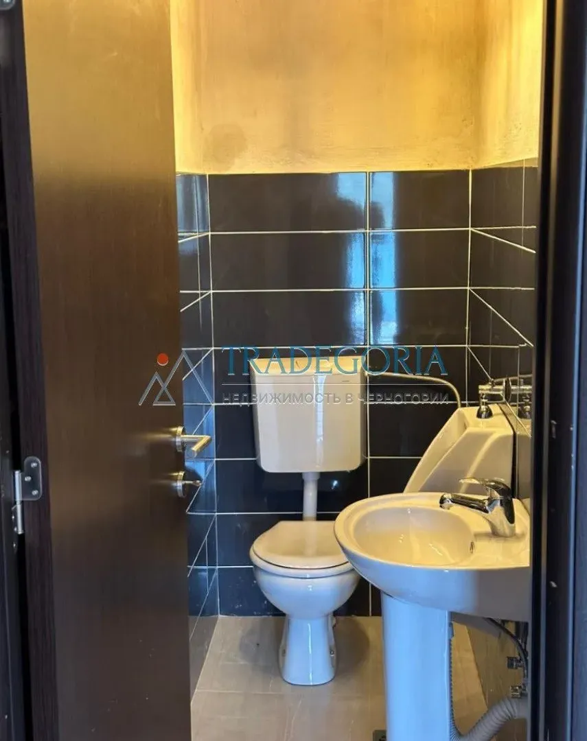 Prodaja, ugostiteljski objekat, 400m², Danilovgrad, Crna Gora