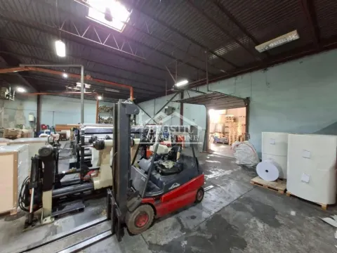 Rent, office space, 1562m², Galenika, Beograd - image 19