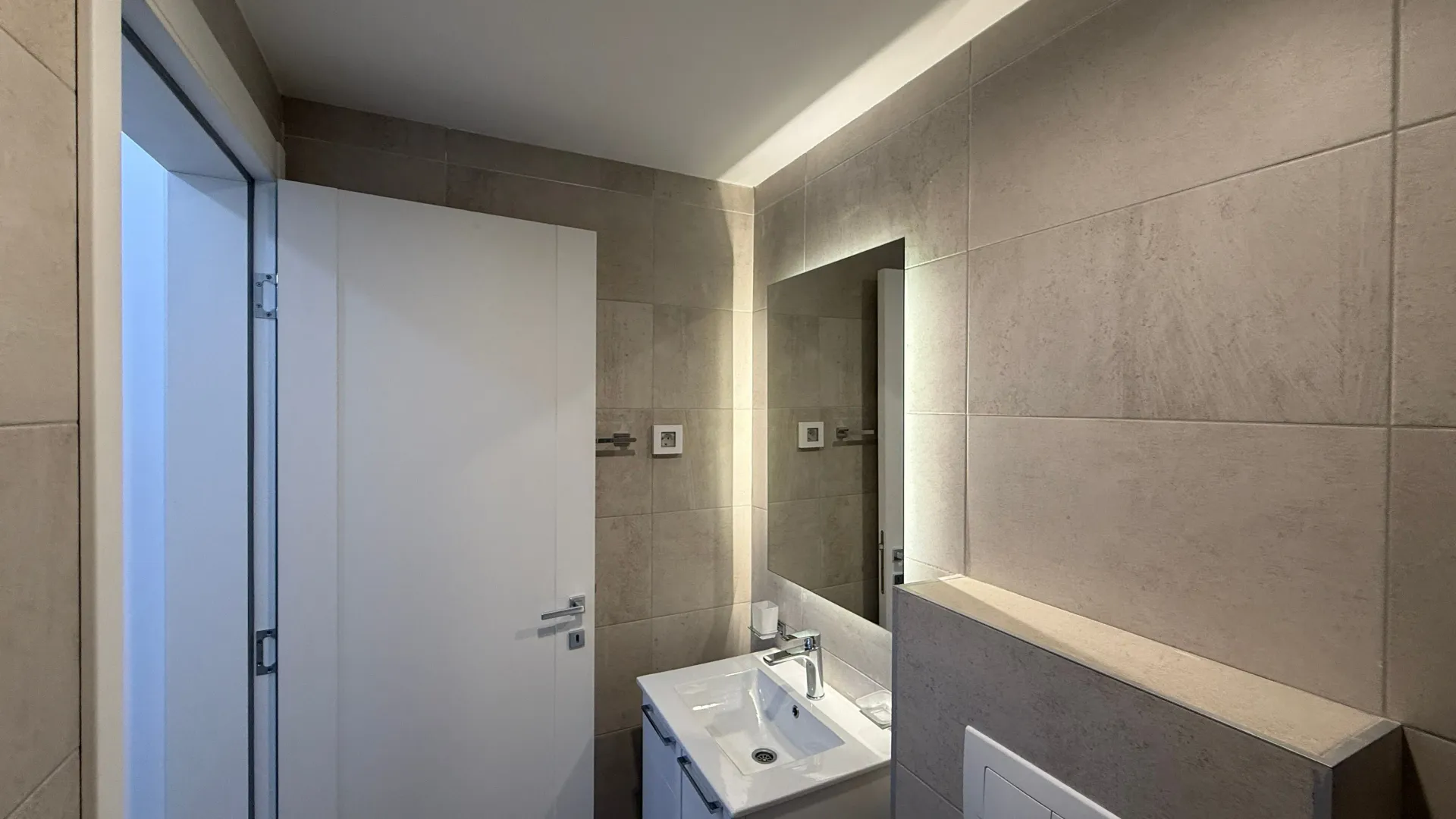 Rent, one bedroom apartment, 48m², Stari Aerodrom, Podgorica