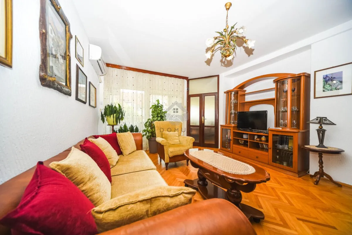 Prodaja, dvosoban stan, 80m², Zabjelo, Podgorica