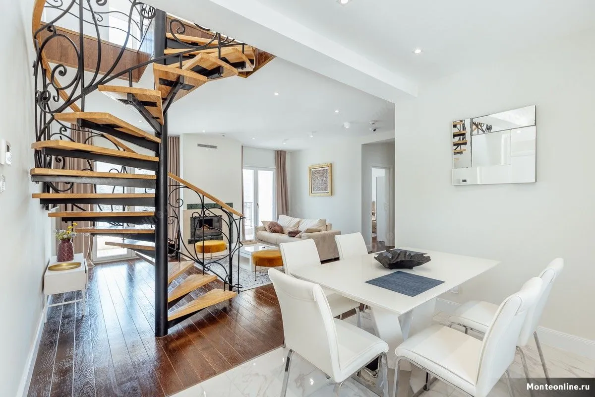 Prodaja, trosoban stan, 133m², Herceg Novi, Crna Gora