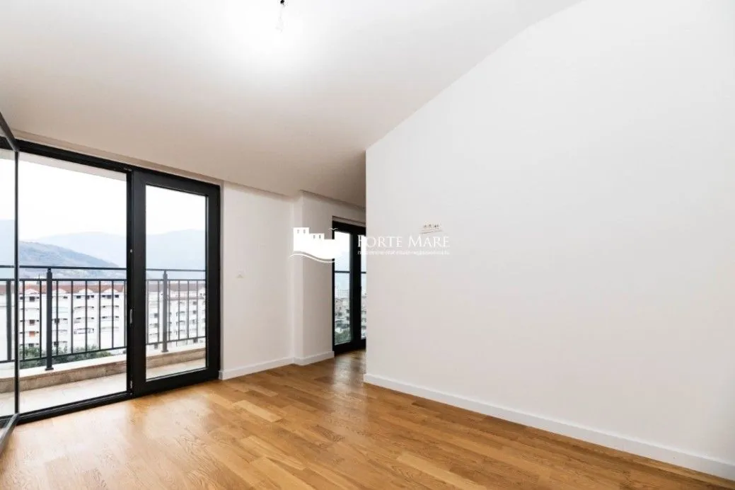 Prodaja, trosoban stan, 107m², Bijela, Herceg Novi