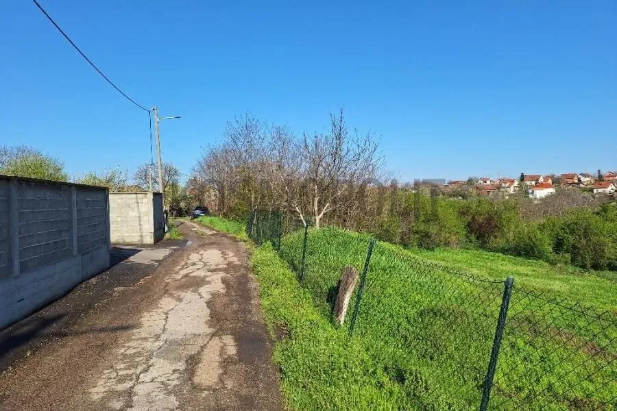 Prodaja, plac, 850m², Voždovac Sve Podlokacije, Beograd