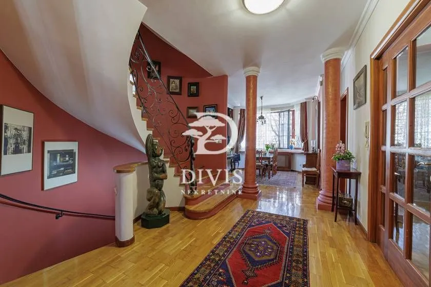 Prodaja, kuća, 377m², Trošarina, Voždovac Sve Podlokacije