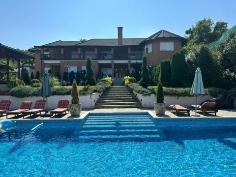 Rent, house, 720m², Vrnjačka Banja, Srbija