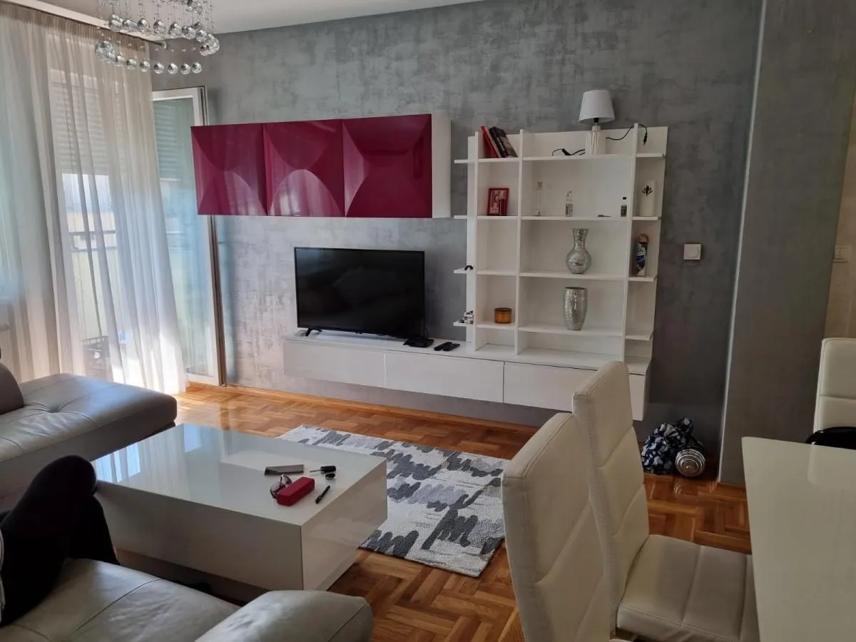 Prodaja, dvosoban stan, 66m², Nova Detelinara, Novi Sad Sve Podlokacije