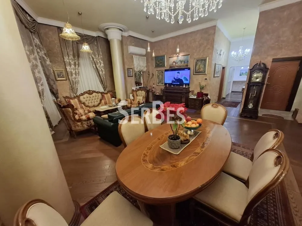 Prodaja, stan, 358m², Grbavica, Novi Sad Sve Podlokacije