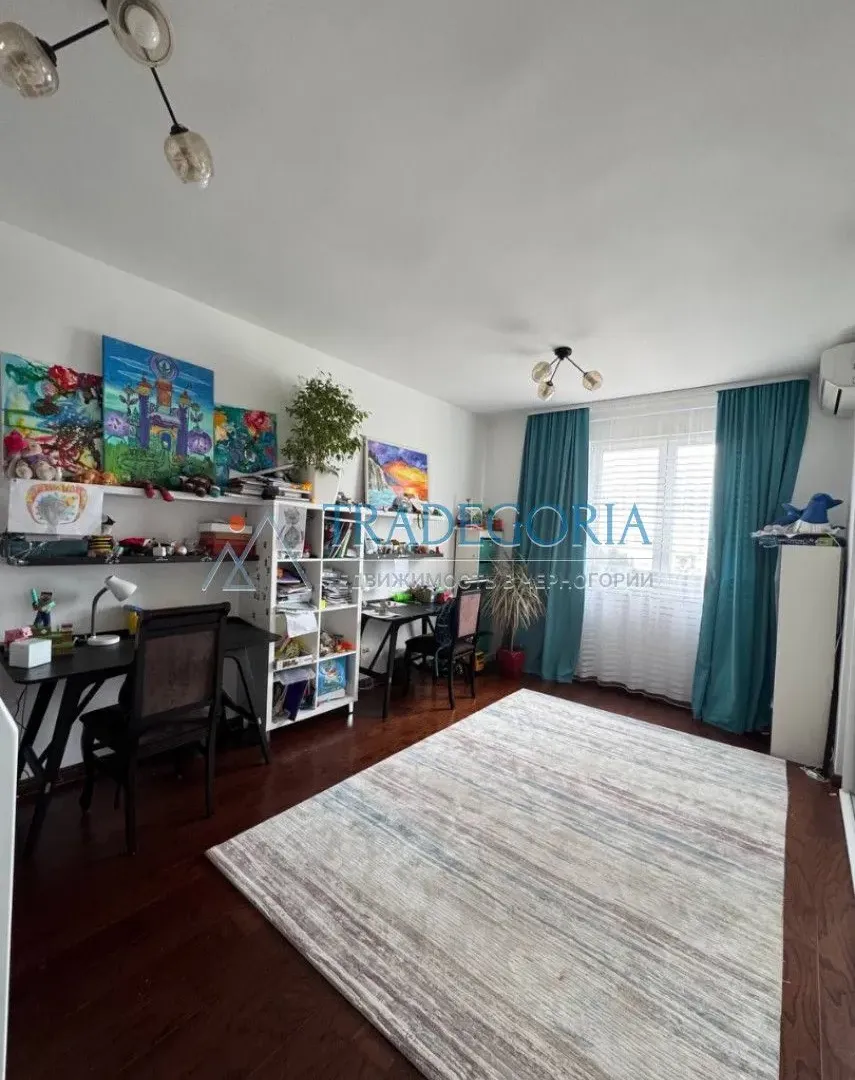 Prodaja, trosoban stan, 151m², Bar, Crna Gora