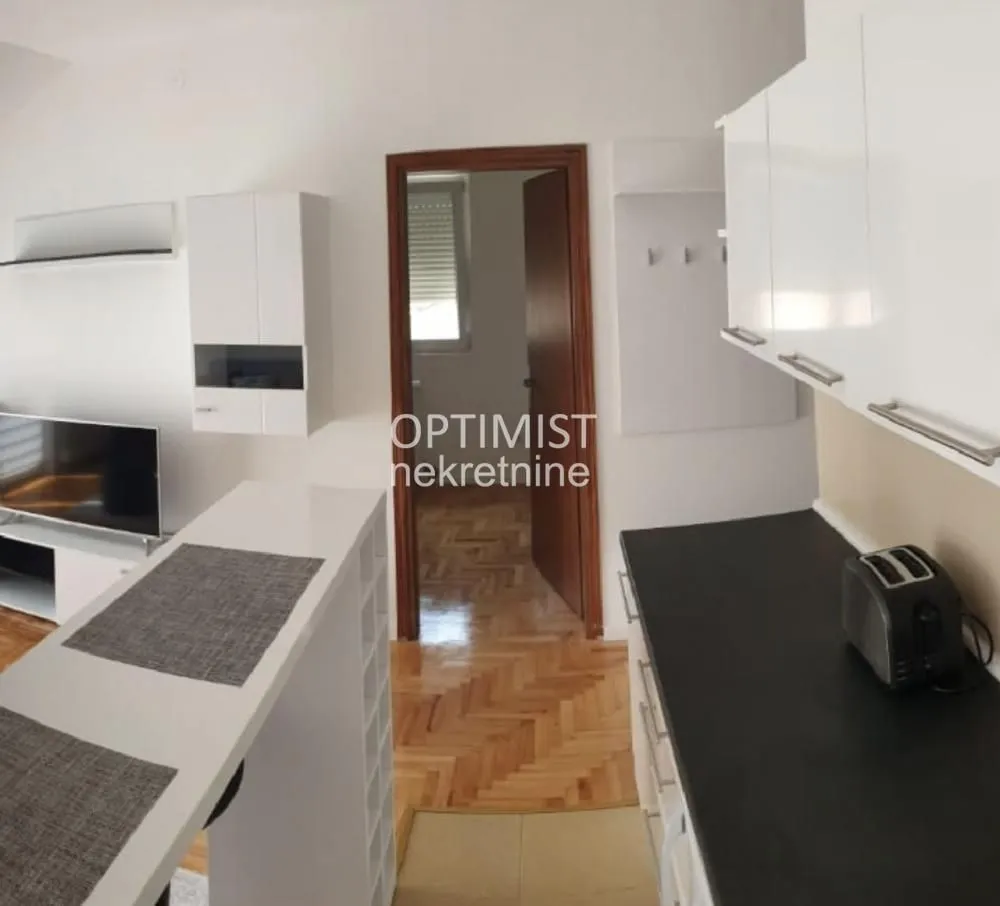 Prodaja, dvosoban stan, 35m², Uciteljsko Naselje, Zvezdara Sve Podlokacije