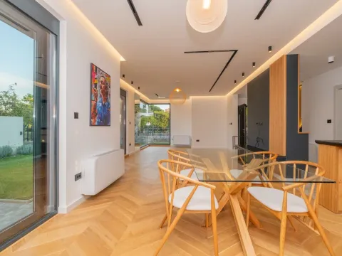 Rent, house, 180m², Gornja Gorica, Podgorica - image 21