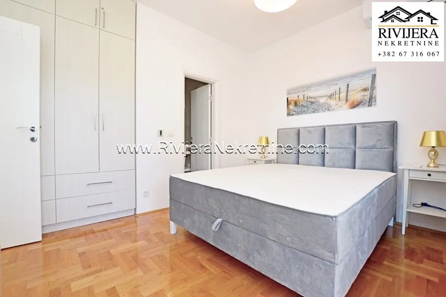 Prodaja, dvosoban stan, 73m², Đenovići, Herceg Novi