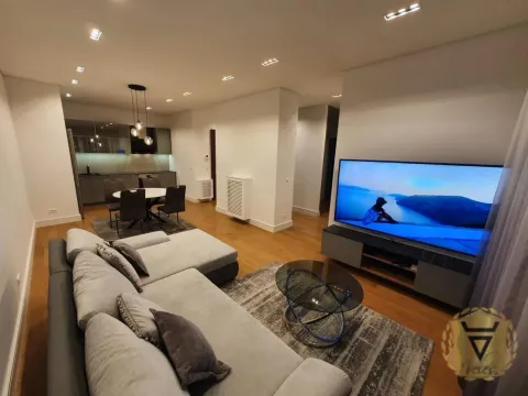 Izdavanje, dvosoban stan, 67m², Savski Venac, Beograd - image 2