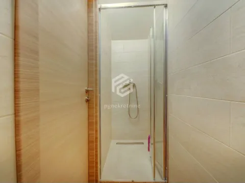 Prodaja, jednosoban stan, 45m², Pobrežje, Podgorica - image 4