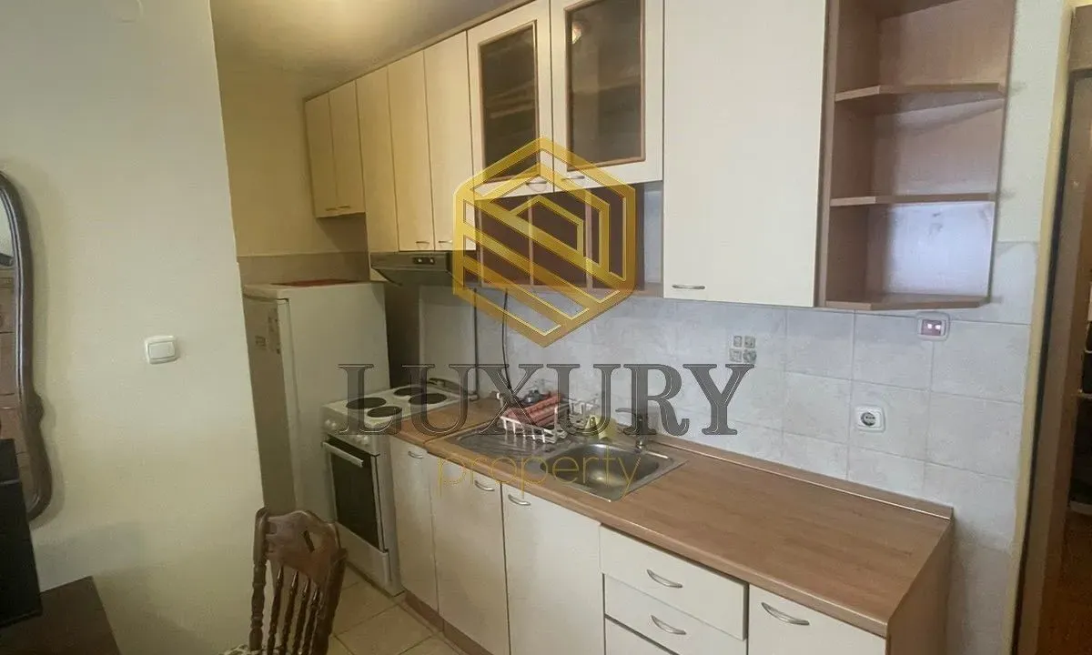 Izdavanje, stan, 21m², Obala Morače, Podgorica