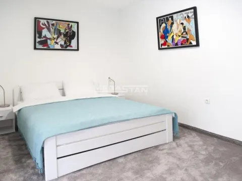 Sale, house, 195m², Vračar Hram, Vračar Sve Podlokacije - image 6