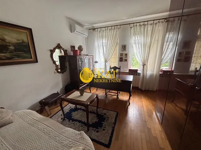 Prodaja, stan, 108m², Stari Grad, Beograd