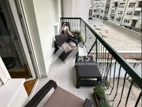 Izdavanje, četvorosoban stan, 114m², Grbavica, Novi Sad Sve Podlokacije - image 10