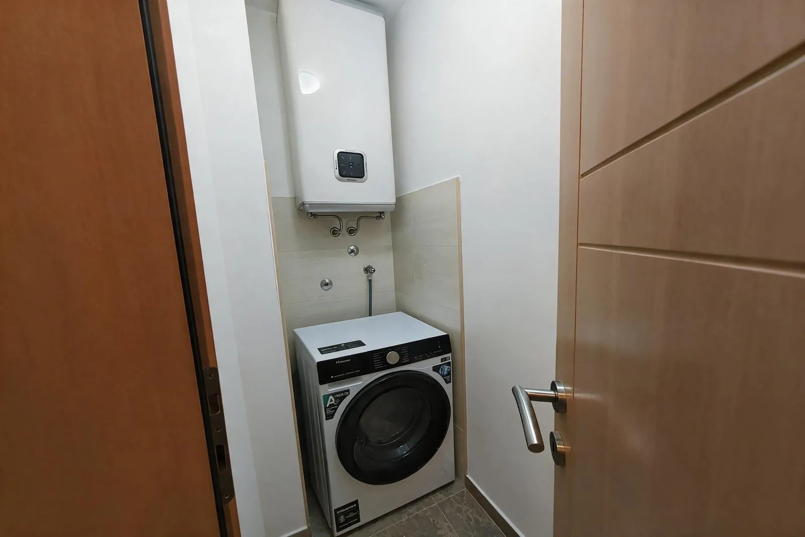 Prodaja, četvorosoban stan, 98m², Bečići, Budva