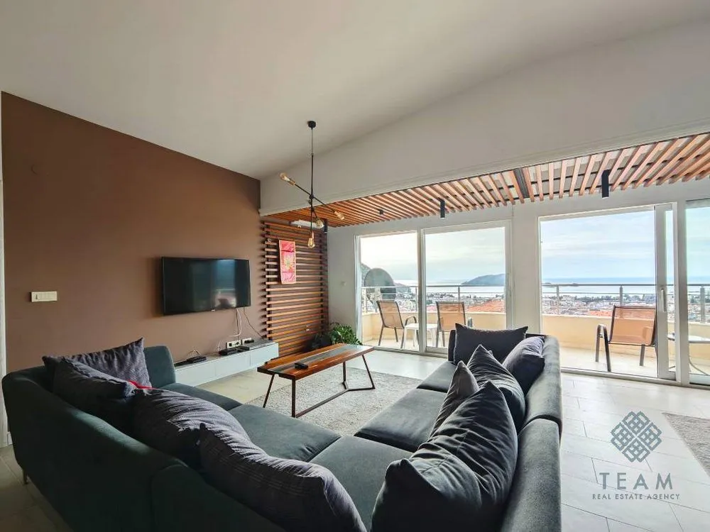 Sale, four bedroom apartment, 199m², Lazi, Budva