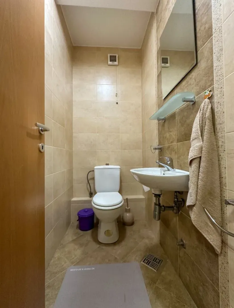 Izdavanje, dvosoban stan, 72m², Stari Aerodrom, Podgorica