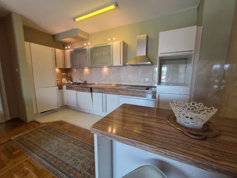 Sale, two bedroom apartment, 65m², Podgorica, Crna Gora - image 7