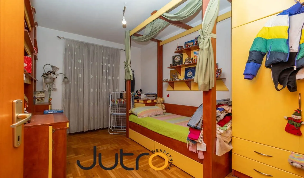 Prodaja, trosoban stan, 164m², Stari Aerodrom, Podgorica