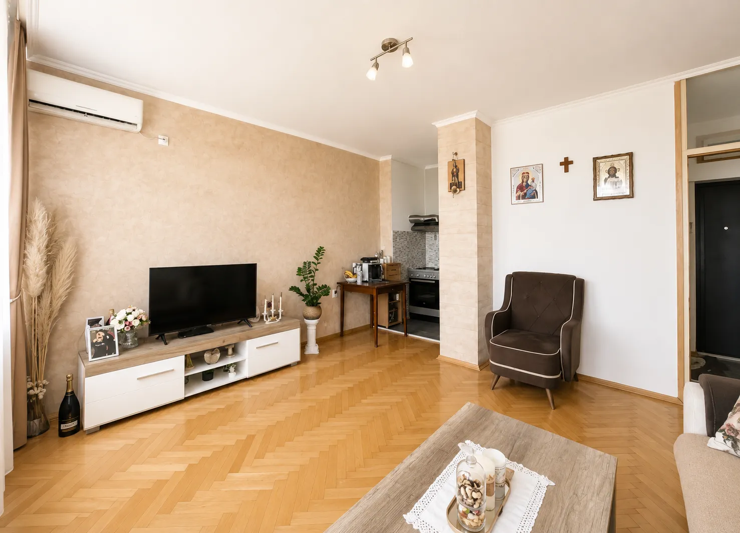 Prodaja, jednosoban stan, 48m², Pejton, Podgorica