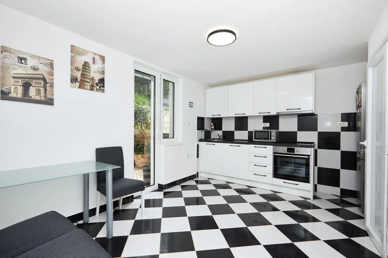 Prodaja, kuća, 110m², Budva, Crna Gora