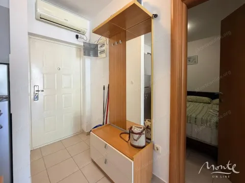 Sale, two bedroom apartment, 85m², Petrovac, Budva - image 7