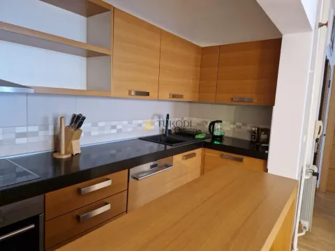 Izdavanje, trosoban stan, 85m², Stari Grad, Beograd - image 9