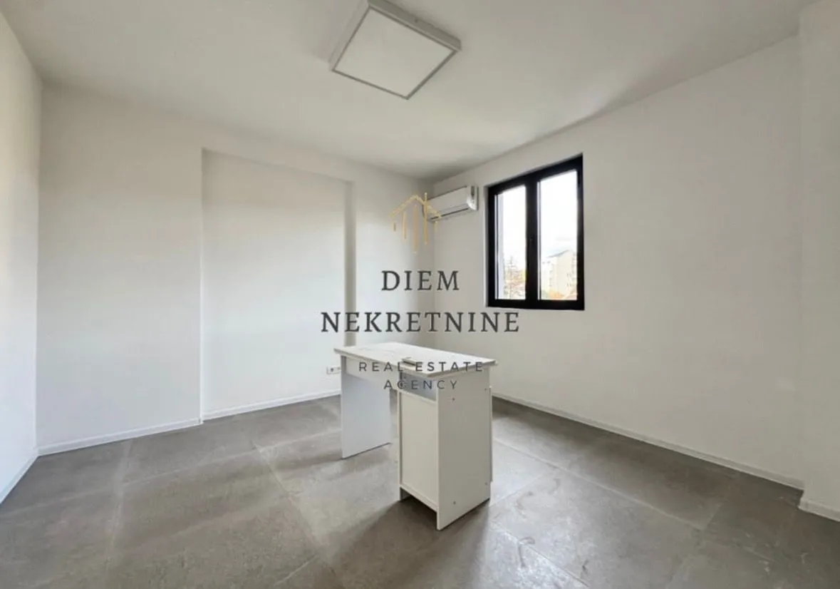 Rent, office space, 120m², Centar, Podgorica