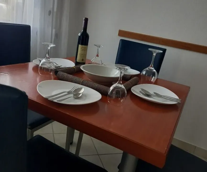 Izdavanje, jednosoban stan, 40m², Pinješ, Ulcinj
