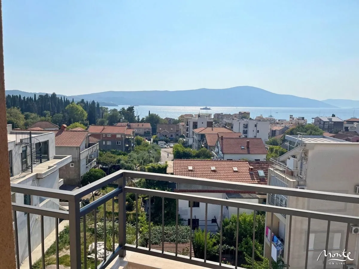 Prodaja, trosoban stan, 99m², Tivat, Crna Gora