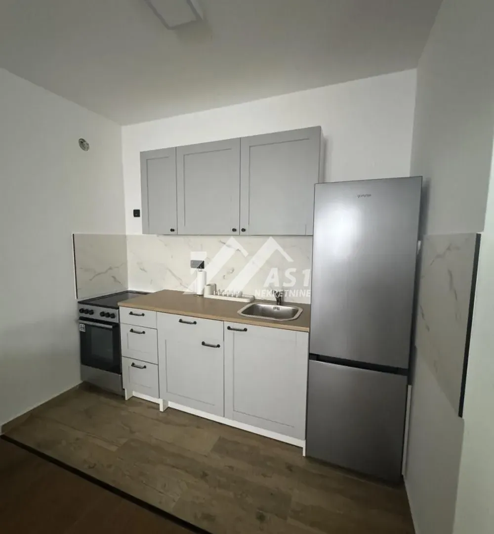 Prodaja, jednosoban stan, 38m², Podbara, Novi Sad Sve Podlokacije